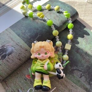 Cute Green Beaded Crossbody Phone Click Holder